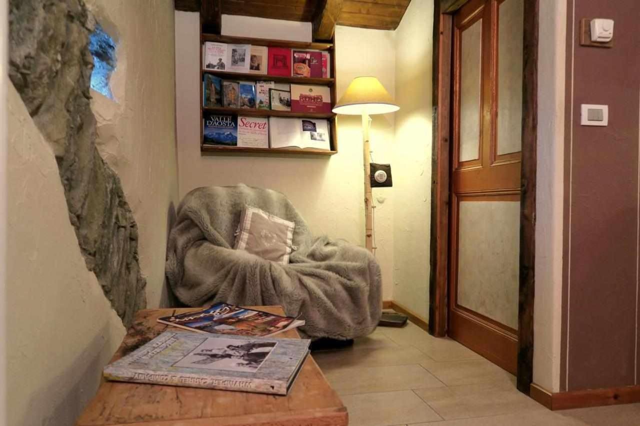 Romantica Suite Con Vasca Idromassaggio Aosta Eksteriør billede