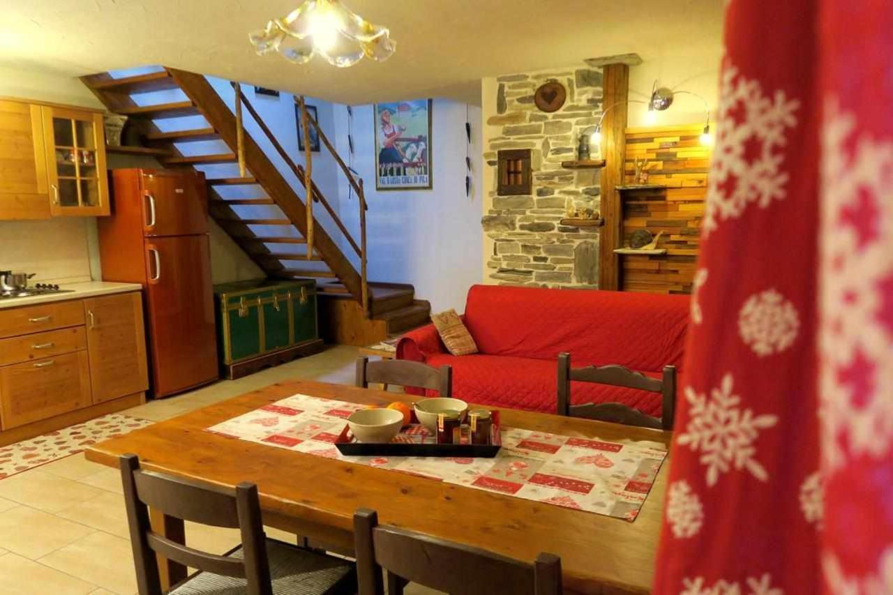 Romantica Suite Con Vasca Idromassaggio Aosta Eksteriør billede